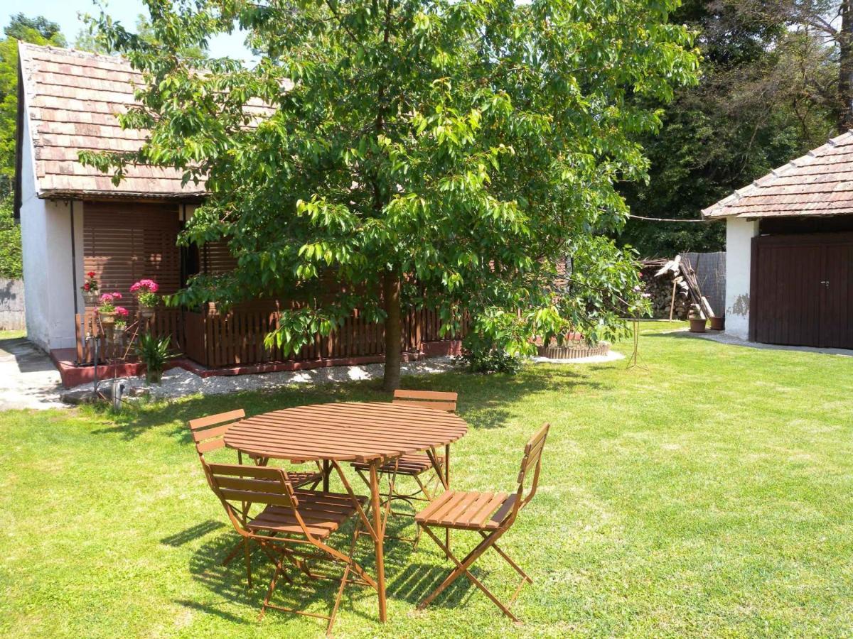 Holiday Home Balatonbereny/Balaton 18150 Exterior photo