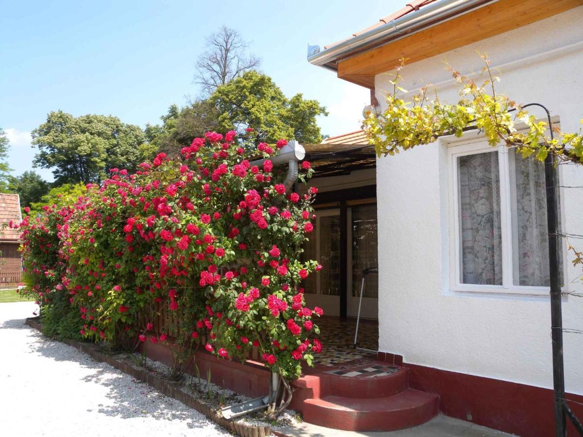 Holiday Home Balatonbereny/Balaton 18150 Exterior photo